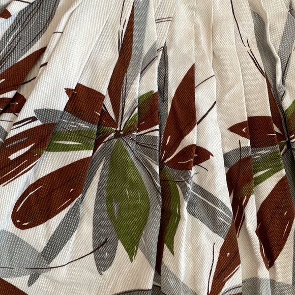 SOLD 1950’s vintage Hawaiian dress white spaghetti strap border print XS - Picture 3 of 8